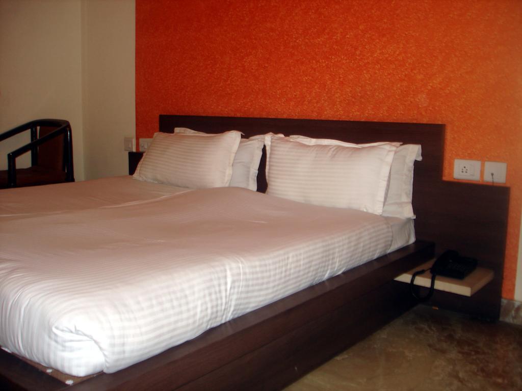 Hotel Shivam Paradise Dźajpur Pokój zdjęcie